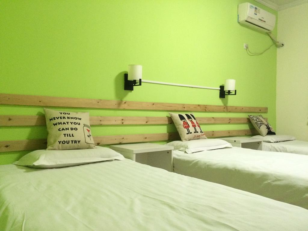 Xi'An Rainbow Youth Hotel Exterior photo