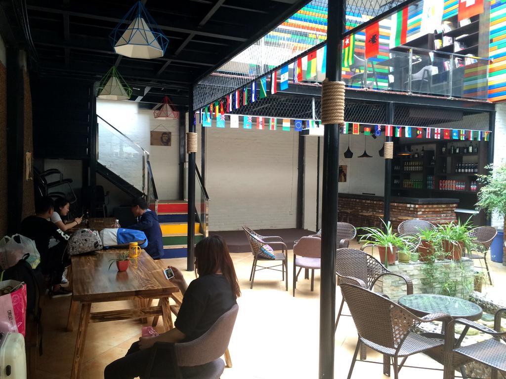 Xi'An Rainbow Youth Hotel Exterior photo