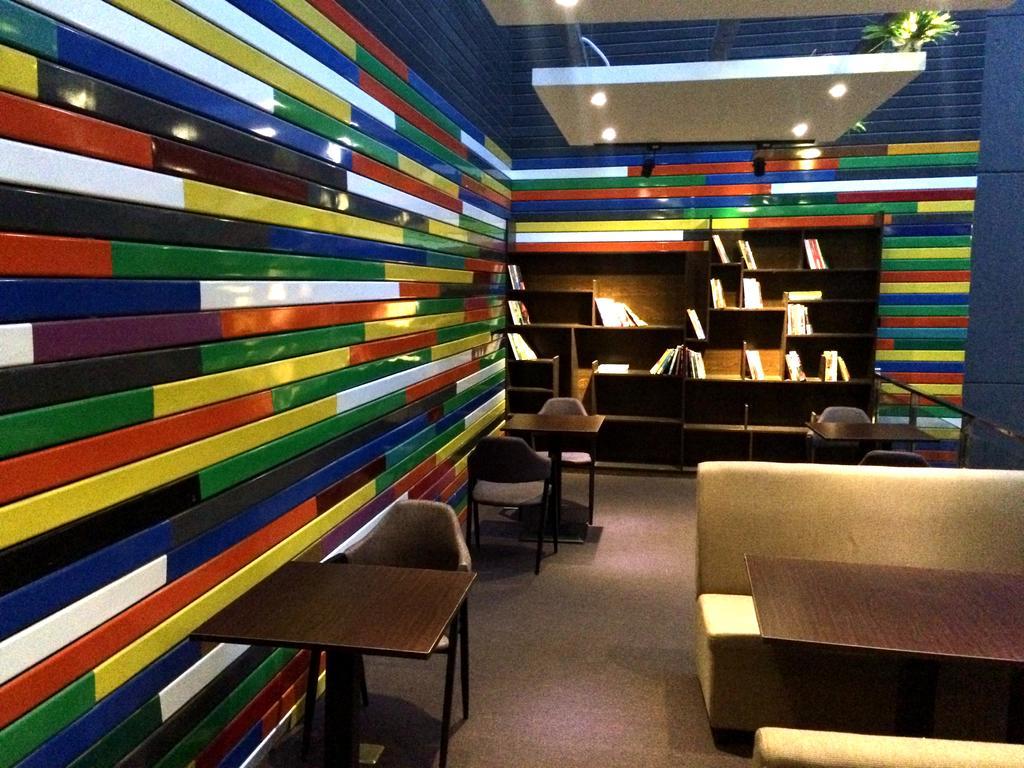 Xi'An Rainbow Youth Hotel Exterior photo