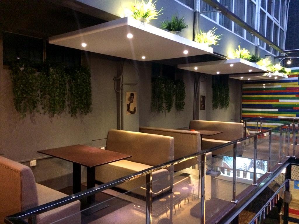 Xi'An Rainbow Youth Hotel Exterior photo